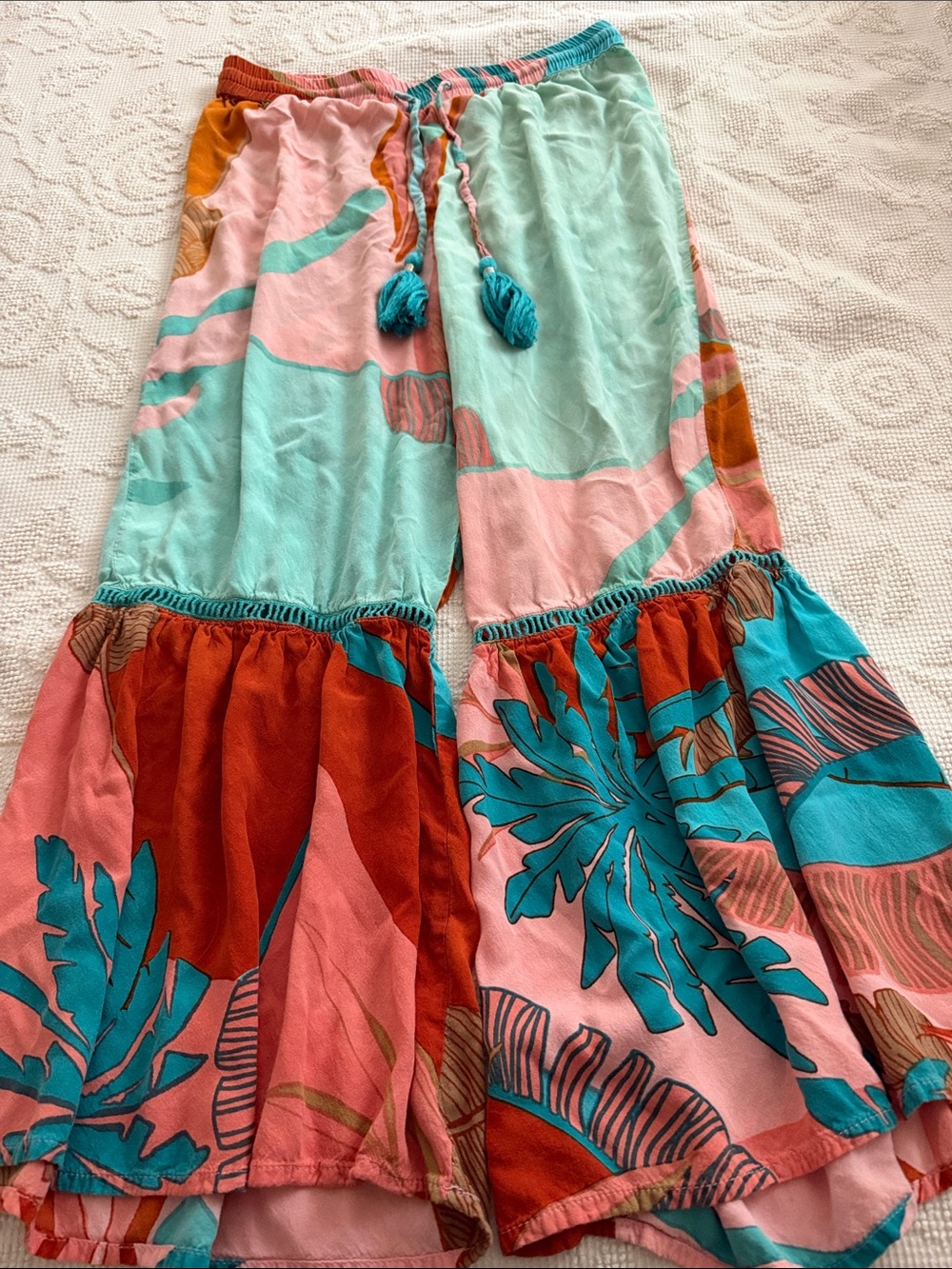 Beach linen pants. - Picture 3 of 3